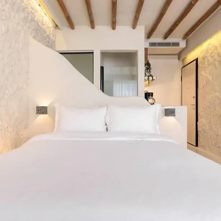 Stunning Room-citycenter-getaway Apartment